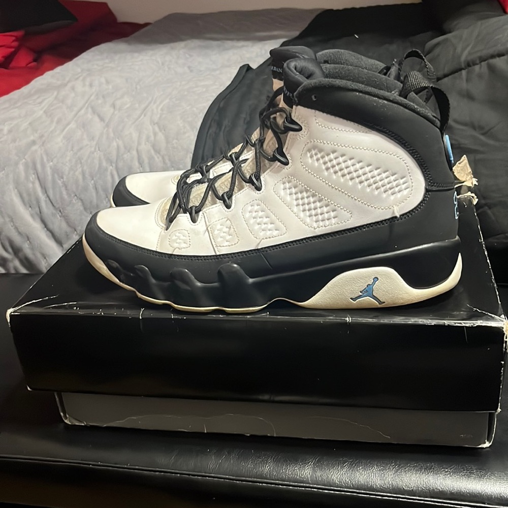 Air Jordan 9 Retro - University Blue